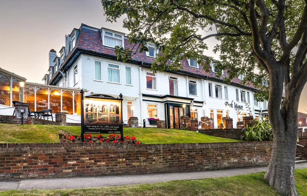 Park Manor Hotel — 4