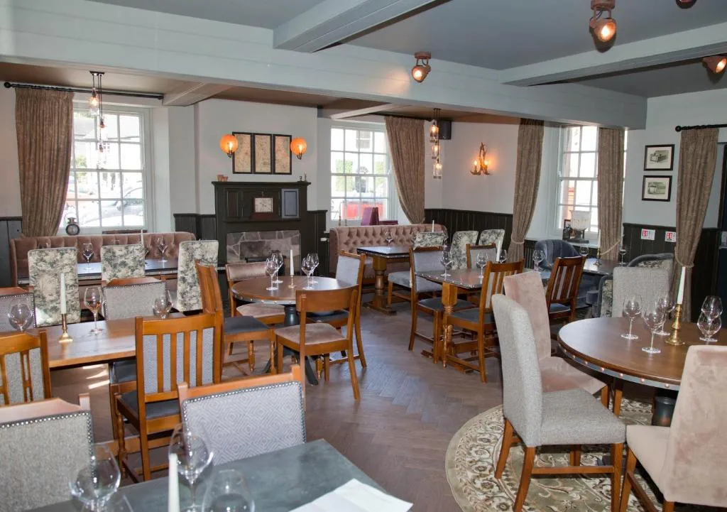 The Devonshire Arms — 3