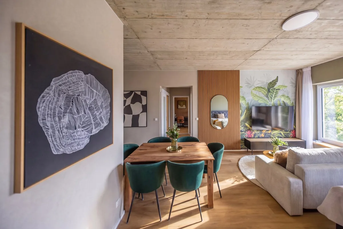SadOVA Hotel & Premium Suites by URBAN WOLF