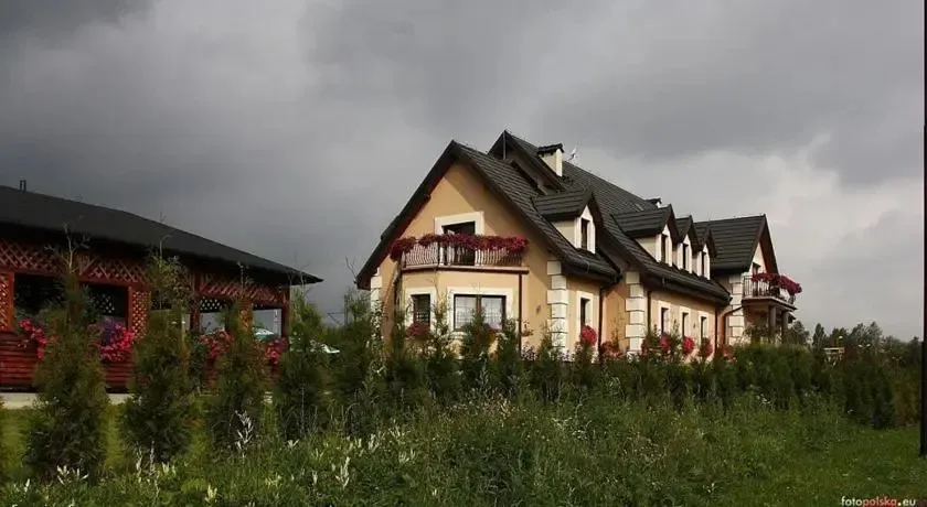 Malinowy Dwór.