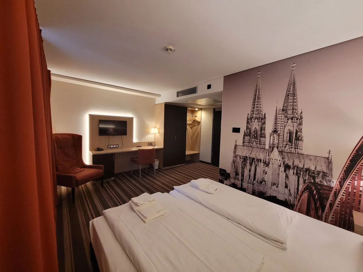 Hotel Fortune — 3