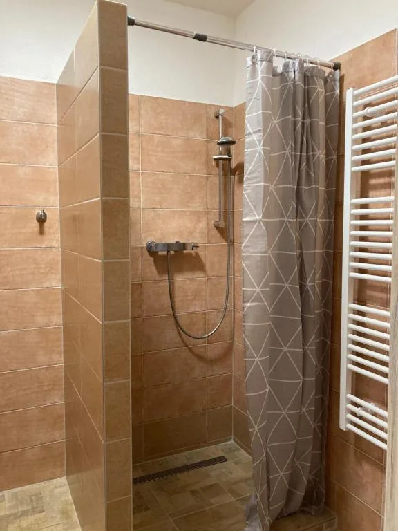 Apartmány s klimatizací - Penzion U Kudláčků Pouzdřany — 3