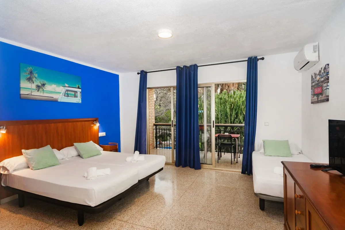 Apartamentos Palasiet Benidorm — 4