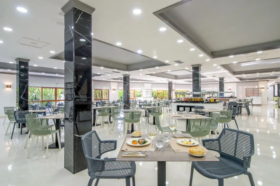 Hotel Benidorm East by Pierre & Vacances — 3