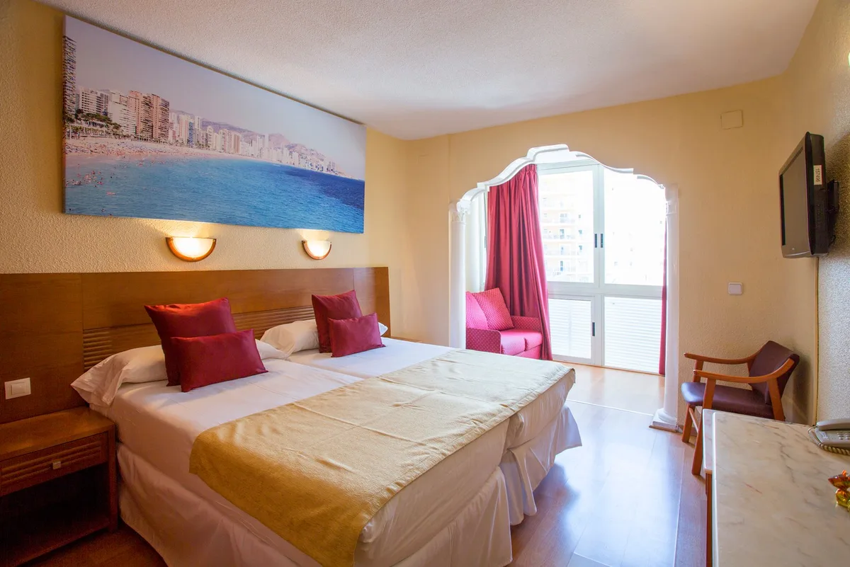 Hotel Magic Villa Benidorm — 3