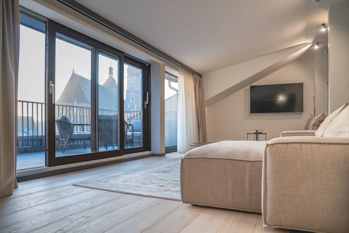 Nomadic Suites — 2