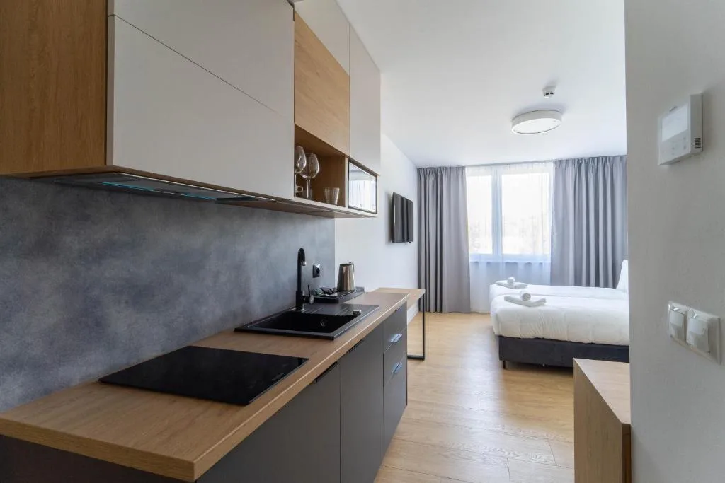 Milo Aparthotel — 2