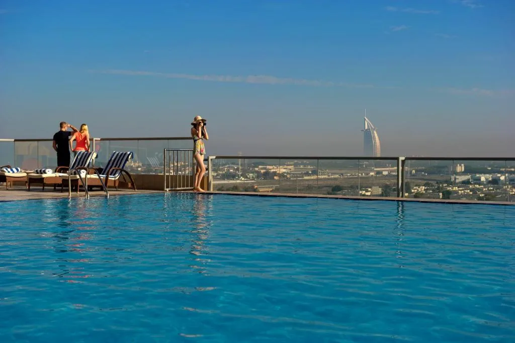 Two Seasons Hotel & Apartments — 3