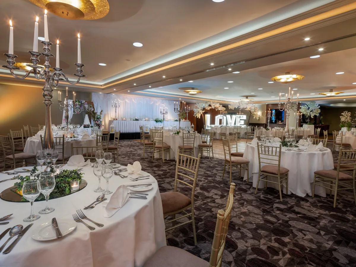 Athlone Springs Hotel — 5