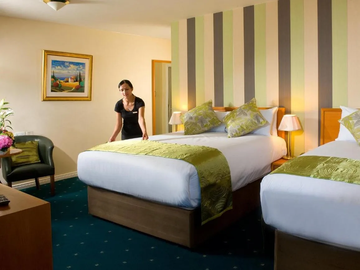 Creggan Court Hotel — 2