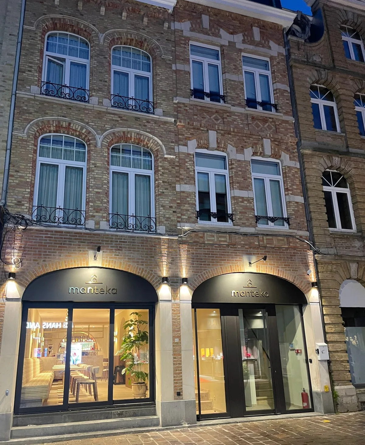 Manteka Logies — 2