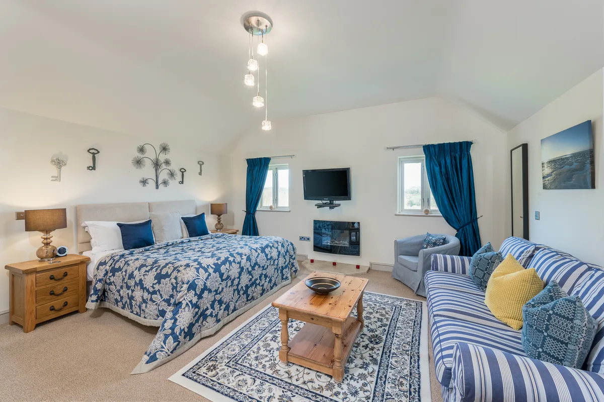 Canaston Oaks Country Barns and Rooms — 3