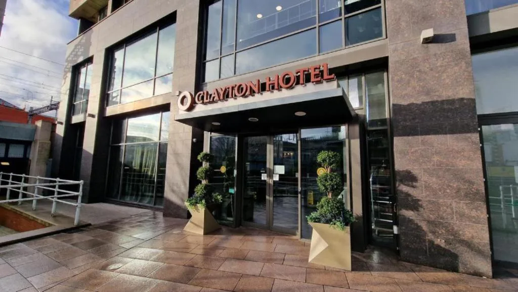 Clayton Hotel Cardiff — 4