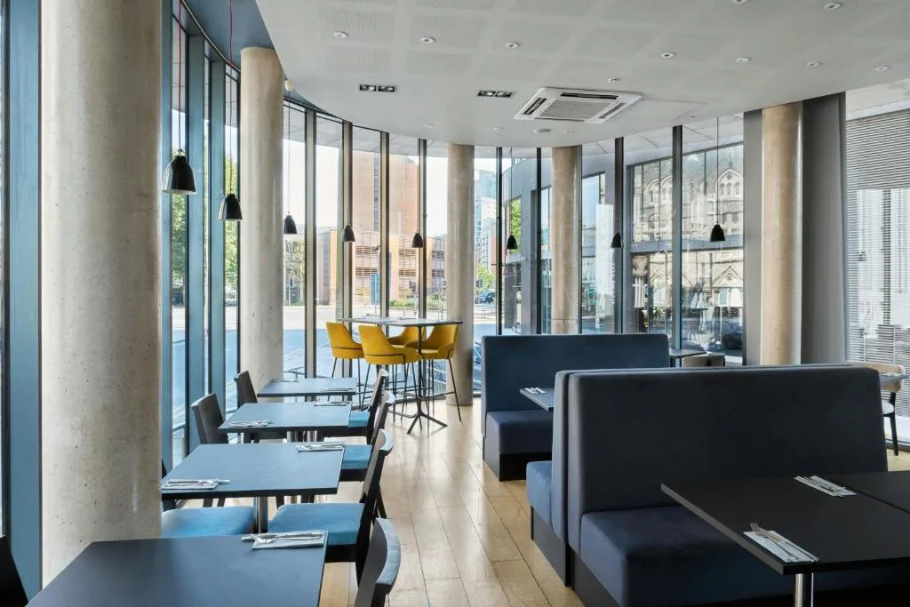 Four Points Flex by Sheraton Cardiff — 4