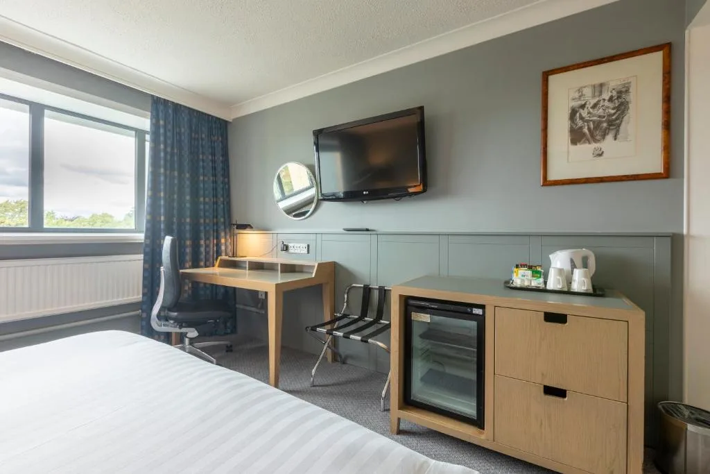 Holiday Inn Cardiff City Centre by IHG — 5