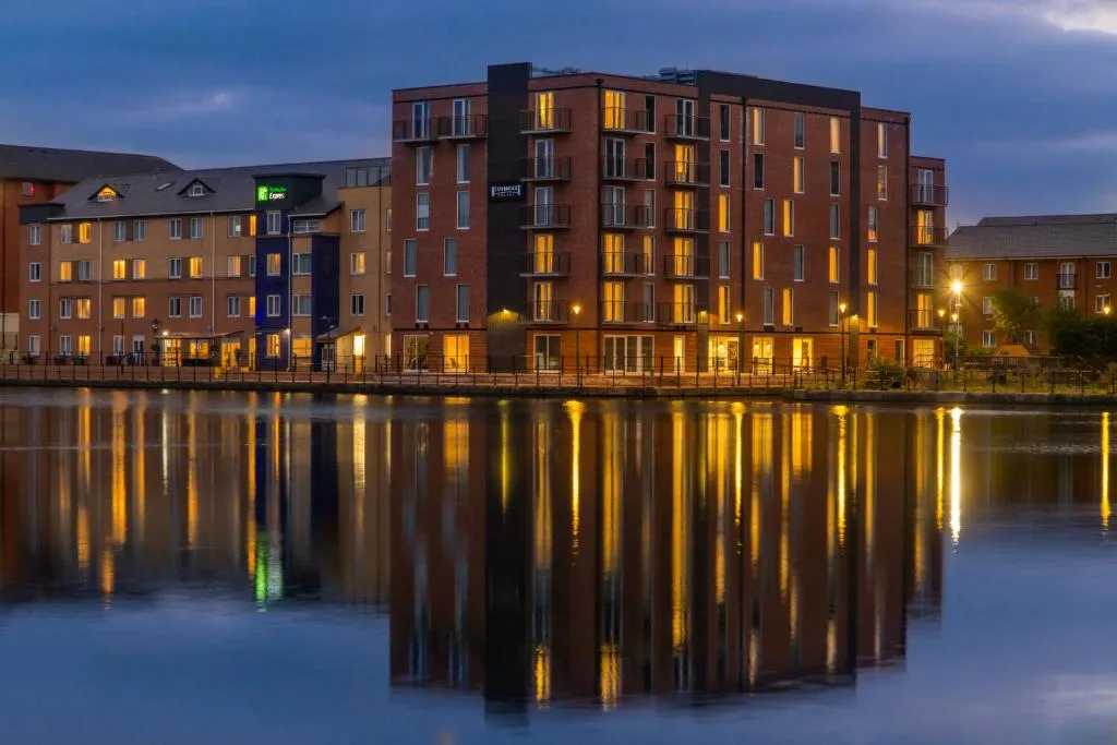 Staybridge Suites - Cardiff by IHG — 5