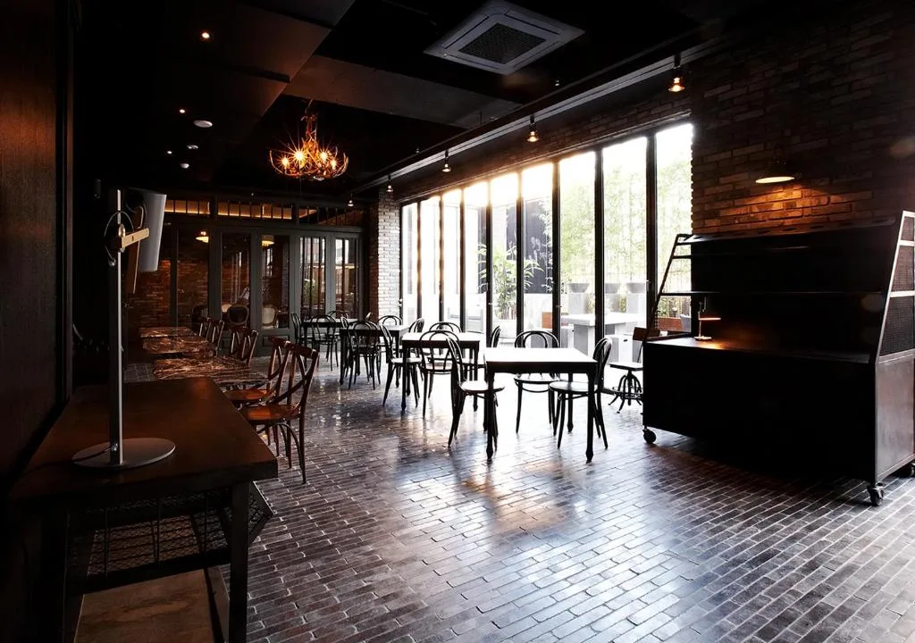 Lee Design Hotel — 2