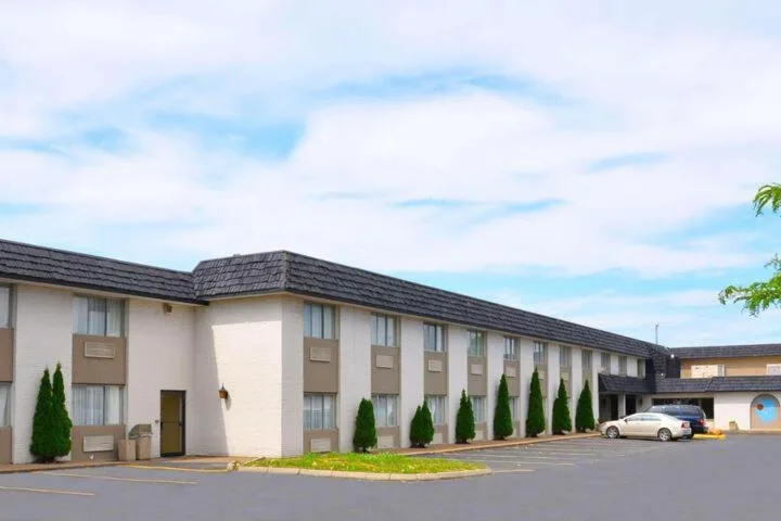 Avalon Inn