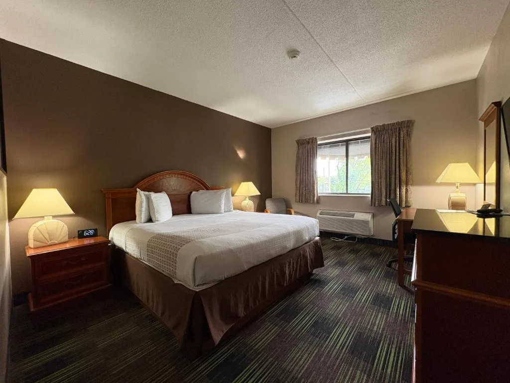 South Shore Inn — 2