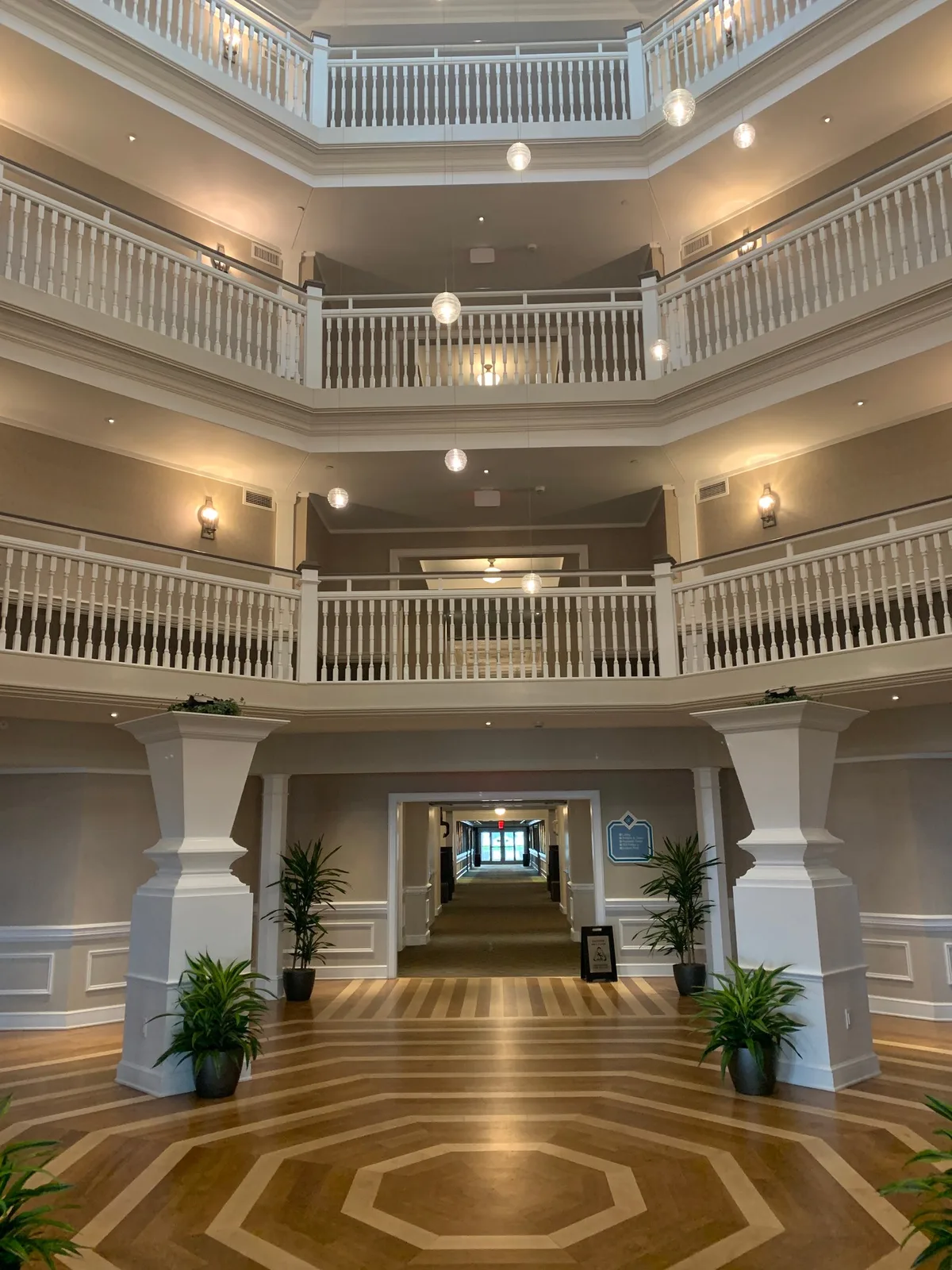Hotel Breakers