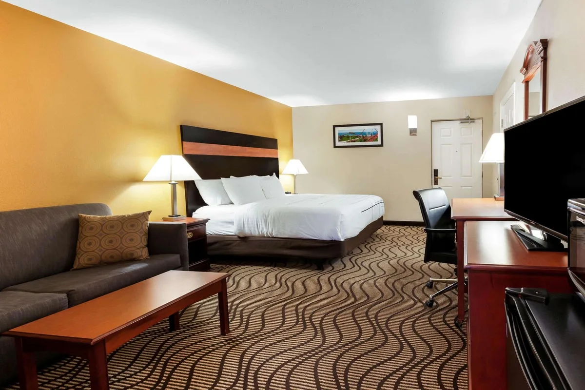 La Quinta Inn by Wyndham Sandusky near Cedar Point