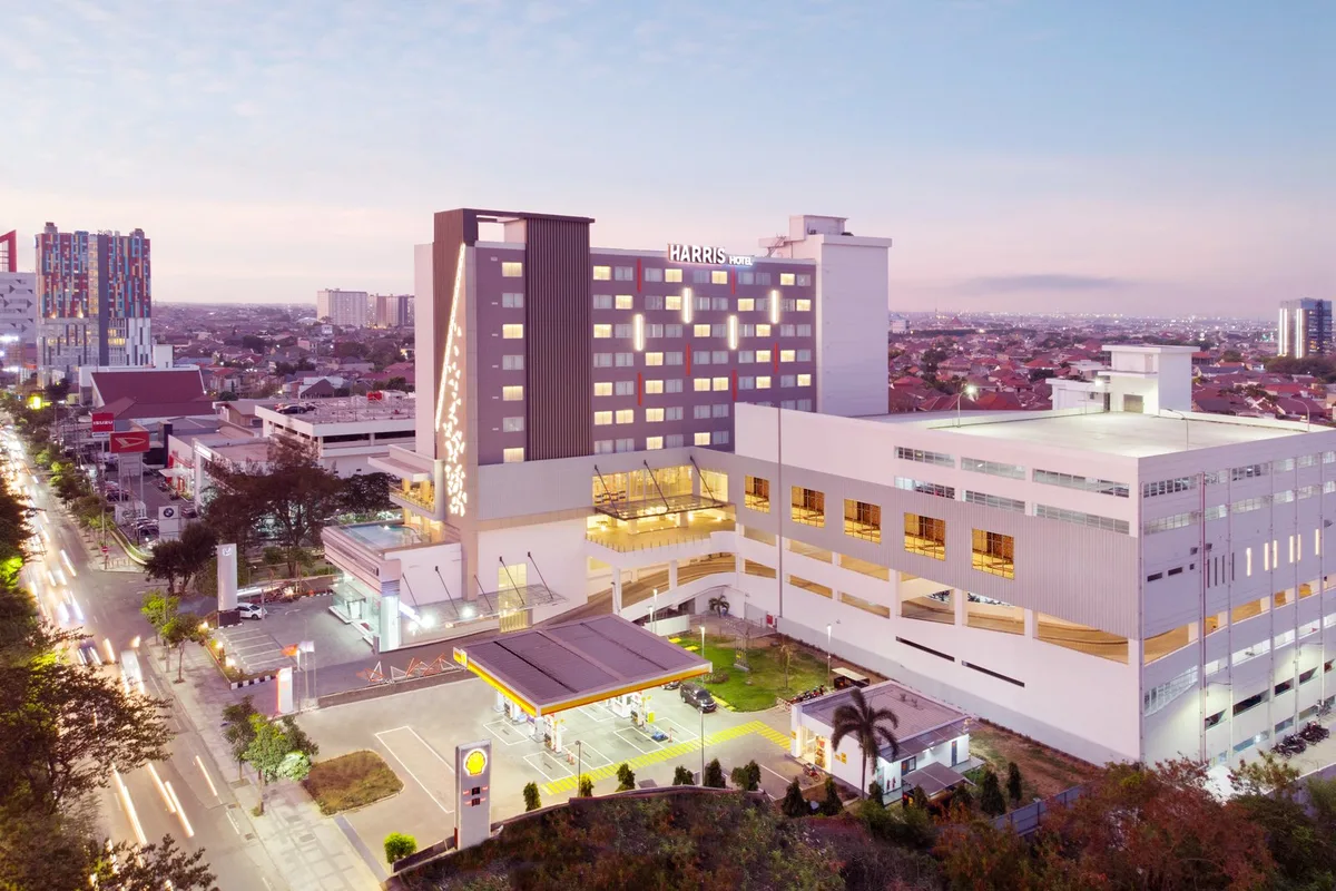 HARRIS Hotel & Conventions Bundaran Satelit Surabaya — 4