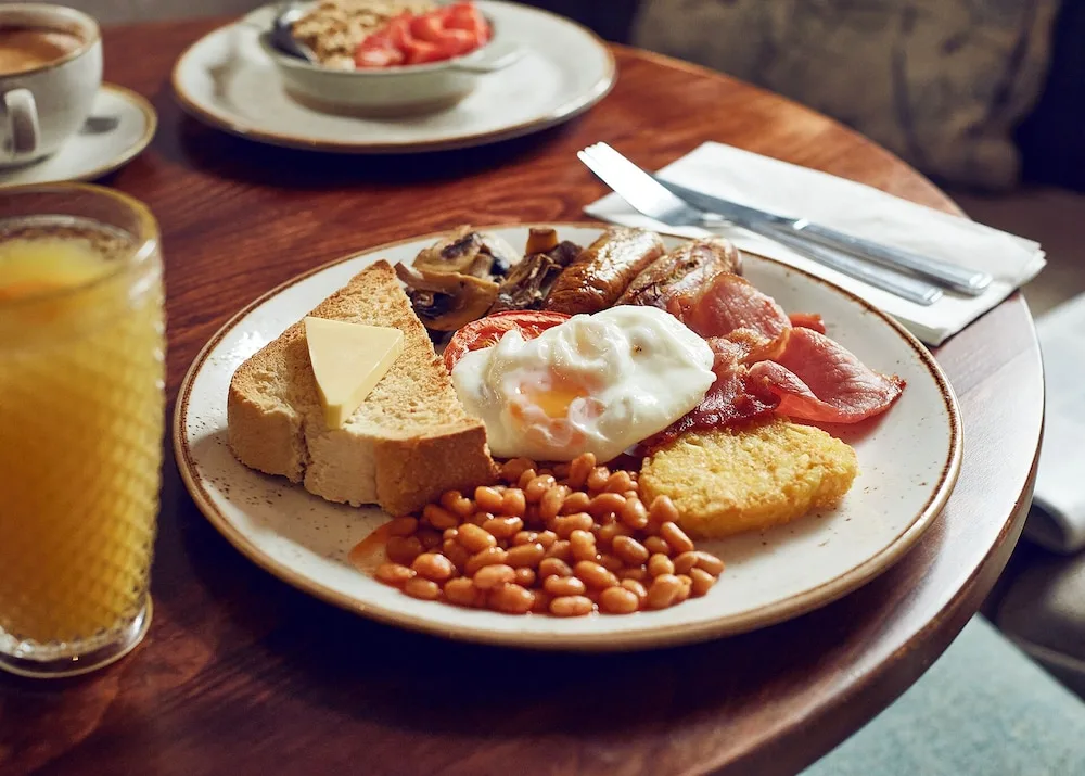 Ely Hotel — 3