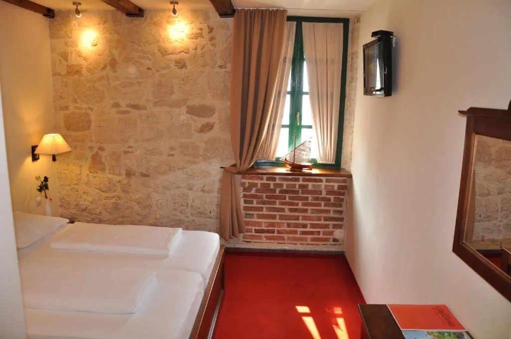 Hotel Carpymore — 3