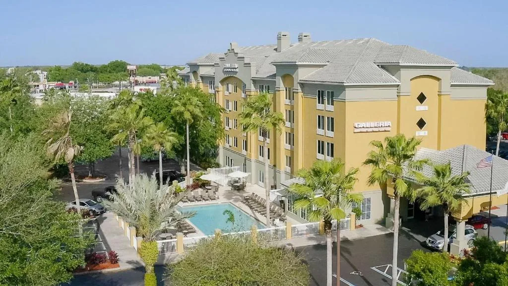 Galleria Palms Orlando - Free Theme Park Shuttles