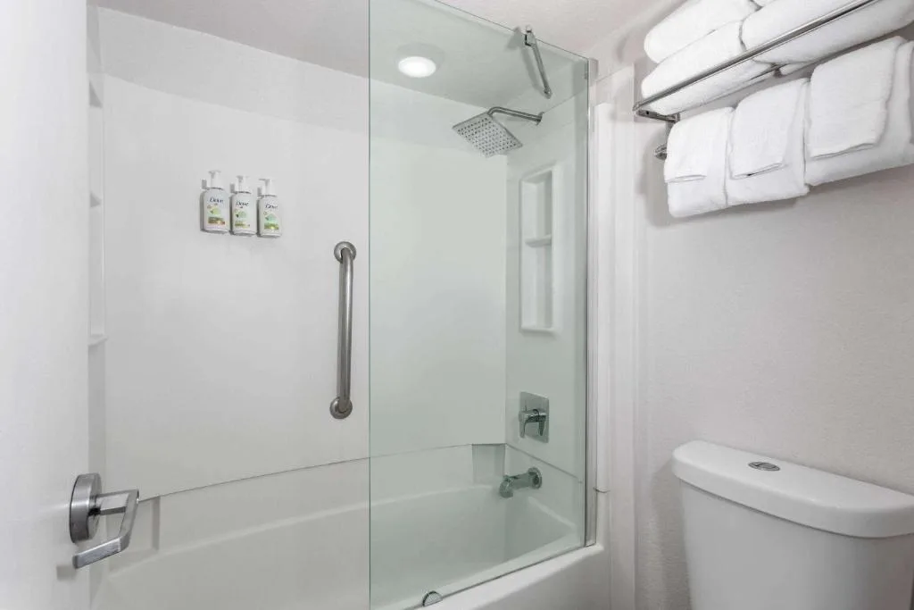 Baymont by Wyndham Orlando Lake Buena Vista South — 3