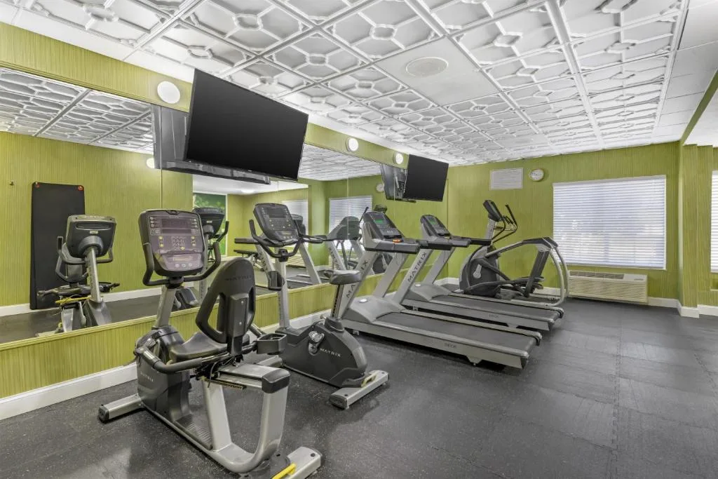 Best Western Plus Orlando Lake Buena Vista South Inn & Suites — 5