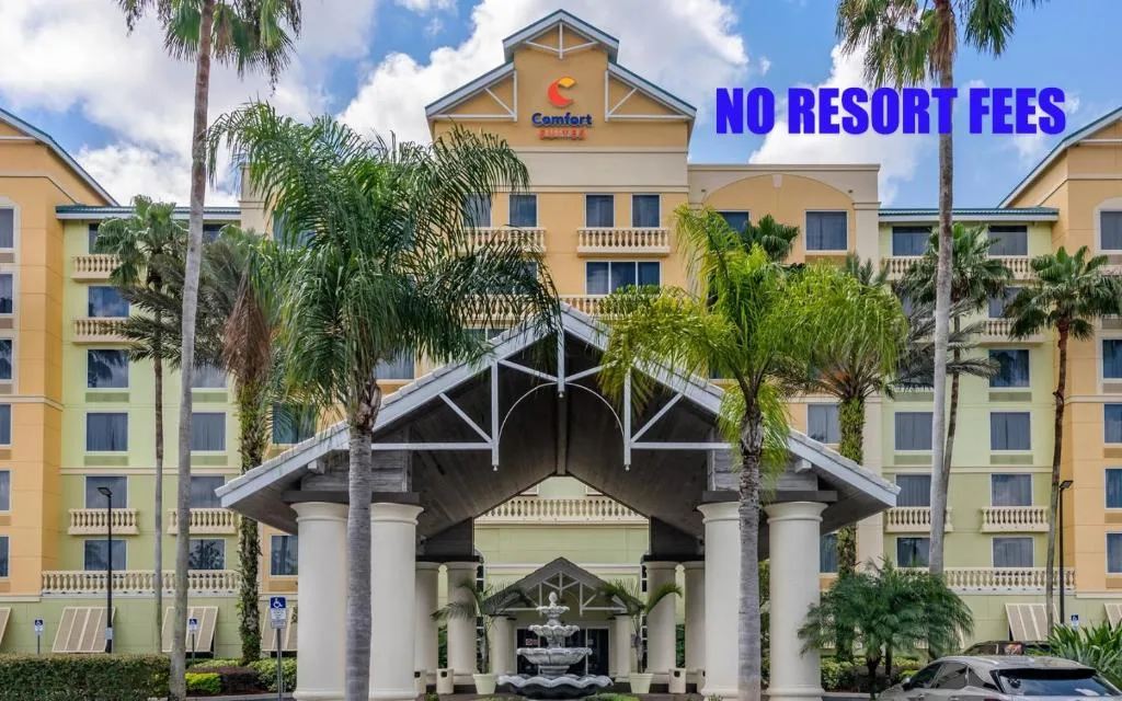Comfort Suites Maingate East