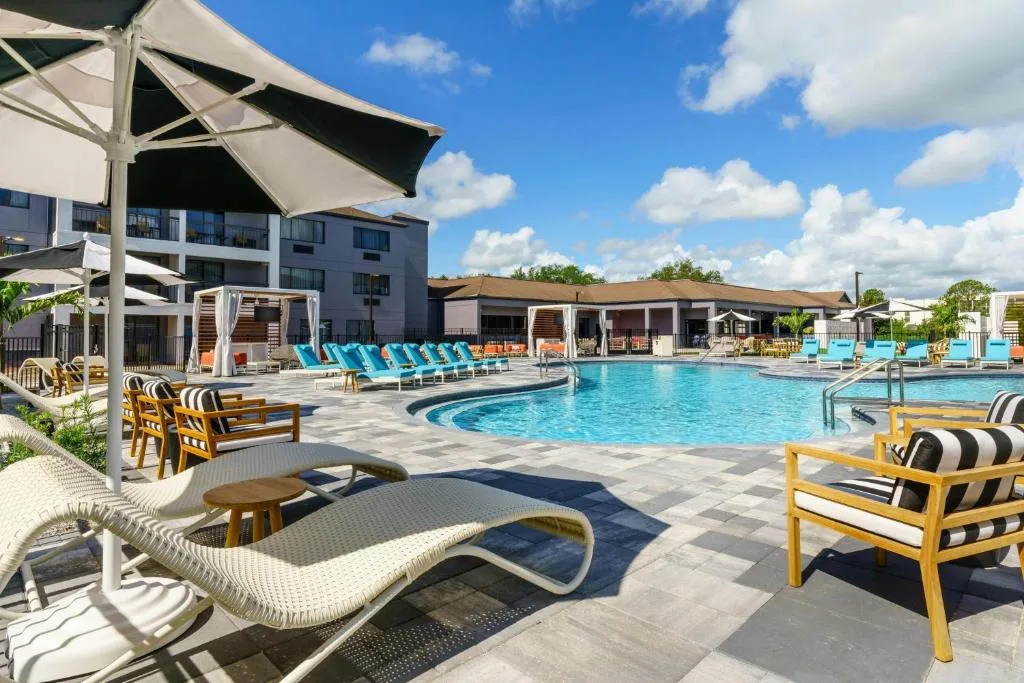 Courtyard by Marriott Orlando Lake Buena Vista at Vista Centre — 4