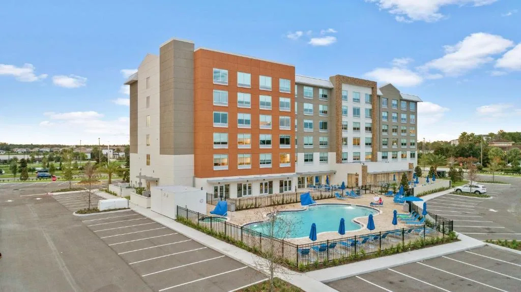Holiday Inn Express & Suites Orlando- Lake Buena Vista by IHG — 2