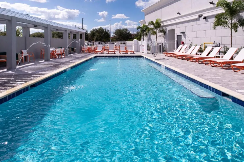 Holiday Inn & Suites Orlando - I-Drive - Theme Parks by IHG