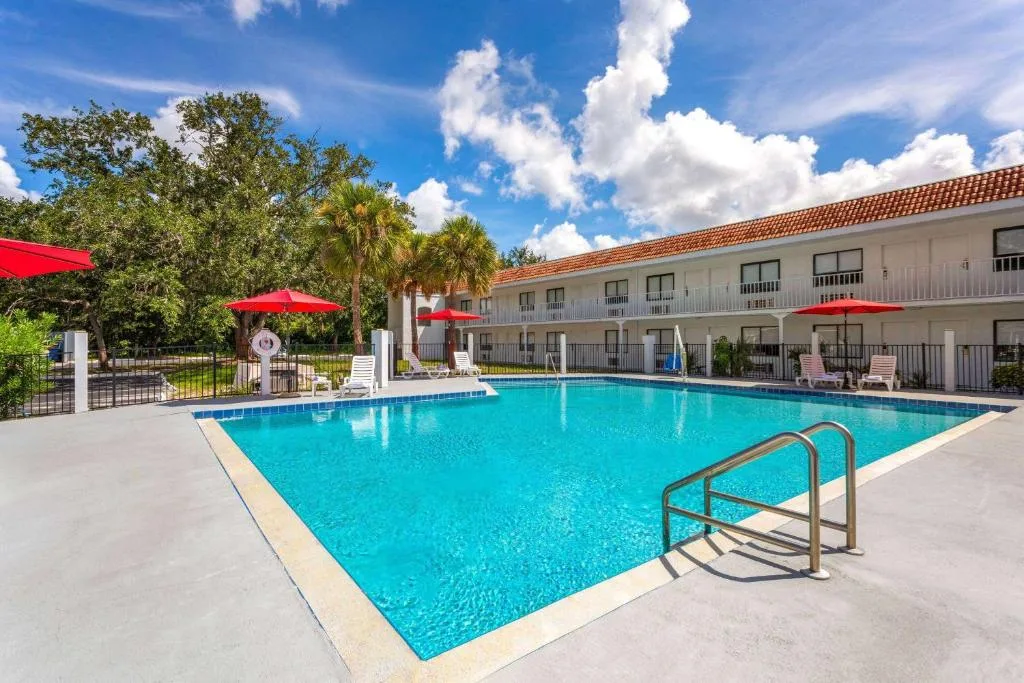 Travelodge by Wyndham Orlando Lake Buena Vista South