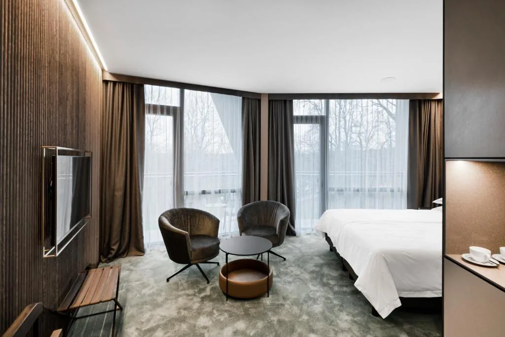 Mana Sleep & Spa — 4