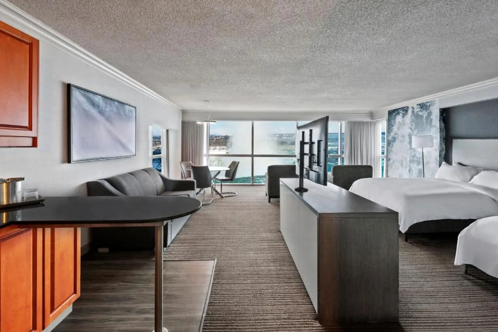 Niagara Falls Marriott on the Falls — 2