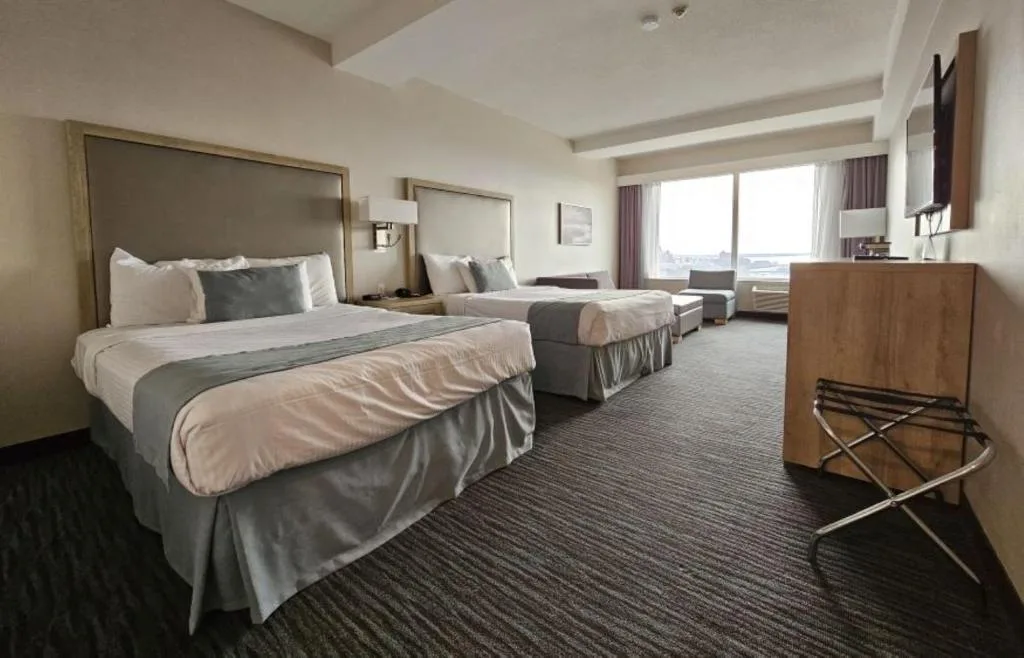 Vittoria Hotel & Suites — 5