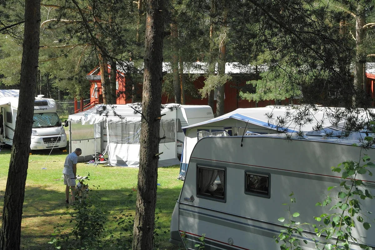Frya Leir – Rom og Camping