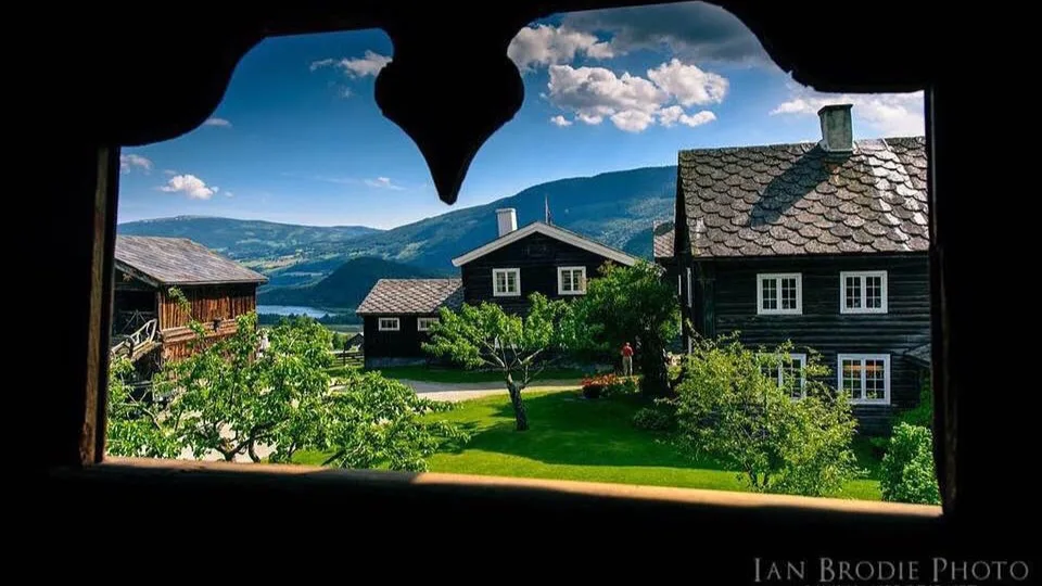 Sygard Grytting - gammel storgård og historisk hotell i Gudbrandsdalen