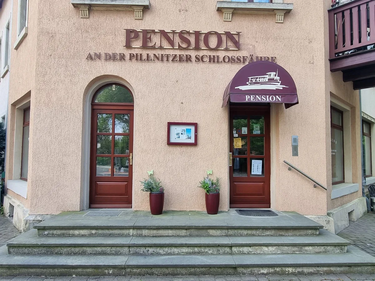 Pension an der Pillnitzer Schlossfähre — 2