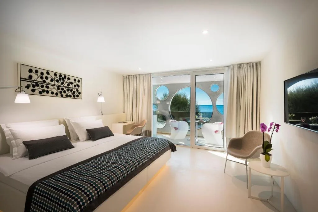 RIVALMARE BEACH Boutique Hotel — 2
