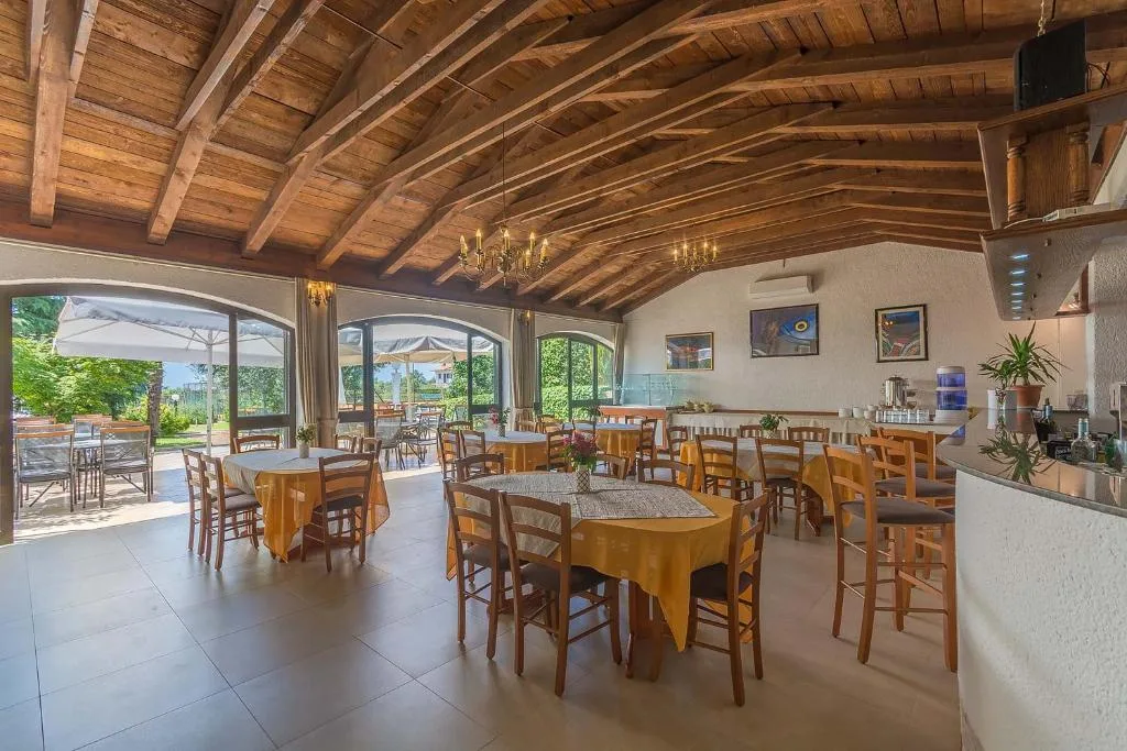 Villa Gloria 2 — 5
