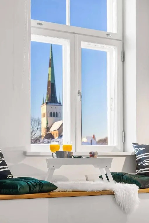 Charming Old Town view apartment — 2