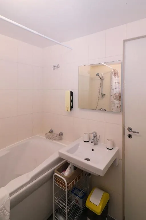 Rotermanni District Bee Apartment — 3
