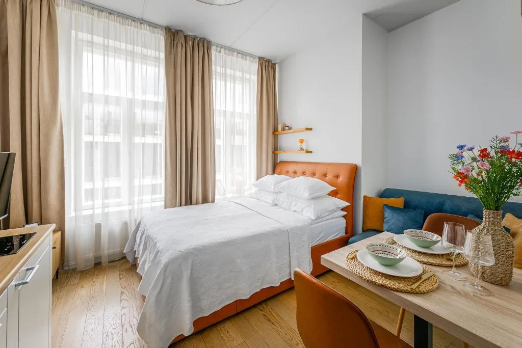 Stylish Apartment near Old Town — 2