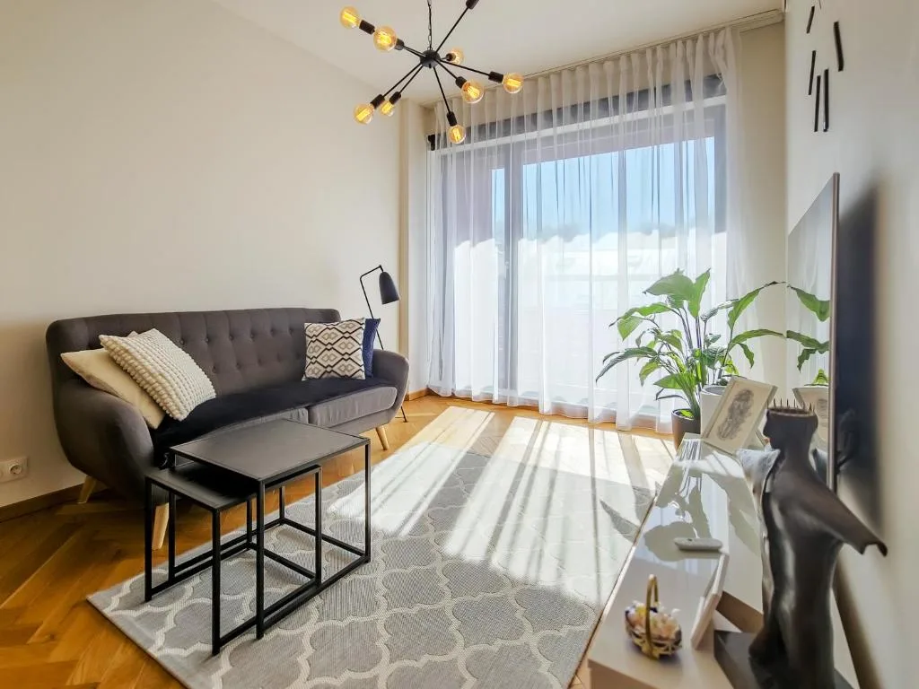 Sunny Balcony Suite by Rotermann City Apts — 2