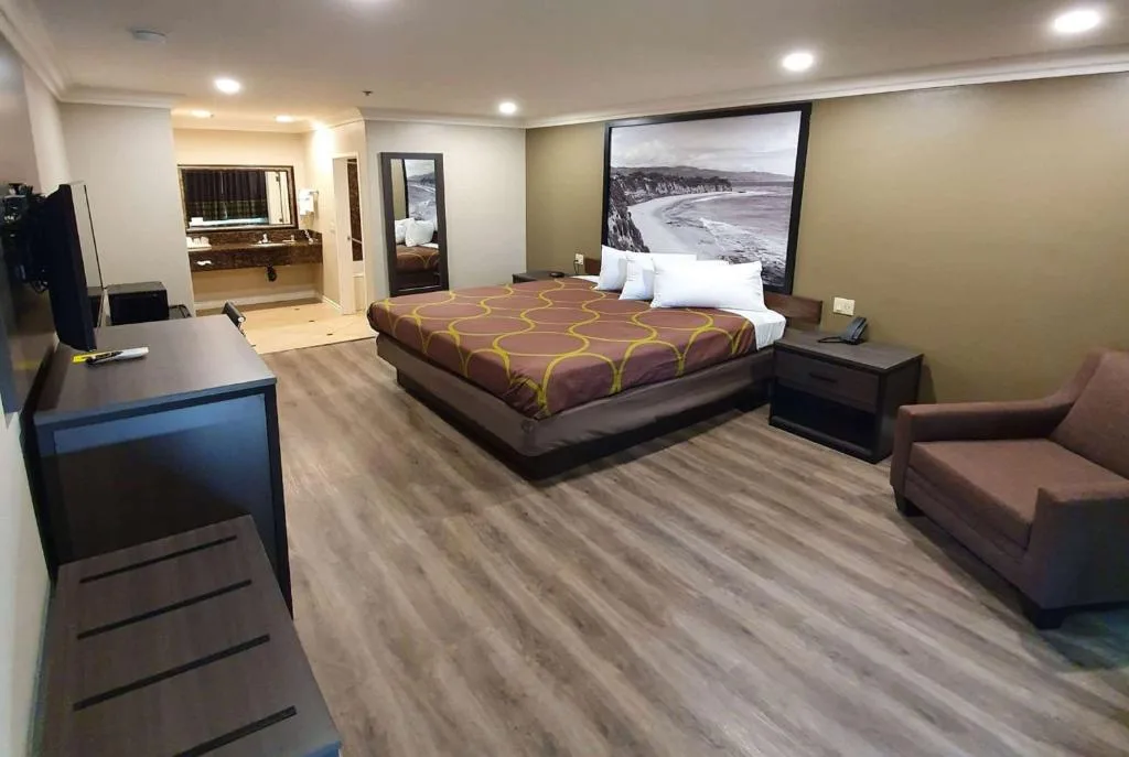 Super 8 by Wyndham Cypress Buena Park Area — 2
