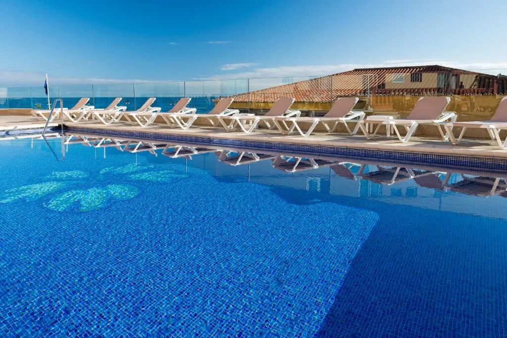 Hotel Monopol — 3